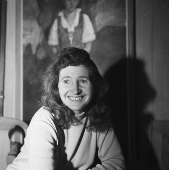 Fil:Anne-Cath. Vestly.jpg