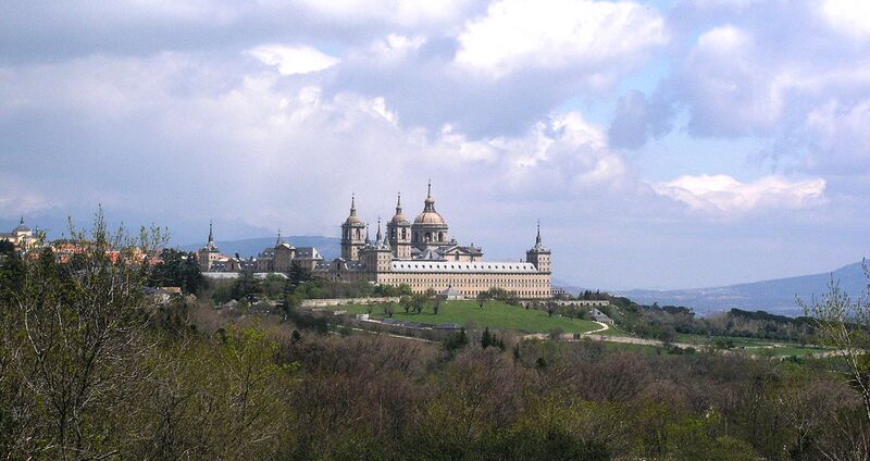 Fil:ElEscorial distant view2.jpg