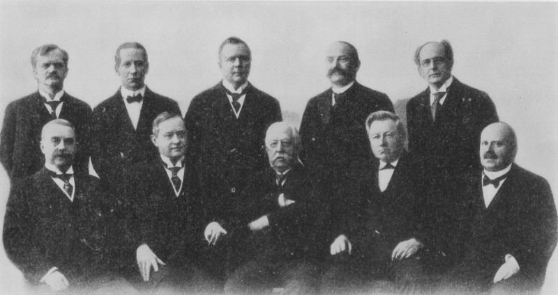 Fil:Cabinet Lovland.jpg