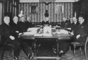 Cabinet Mowinckel III.jpg