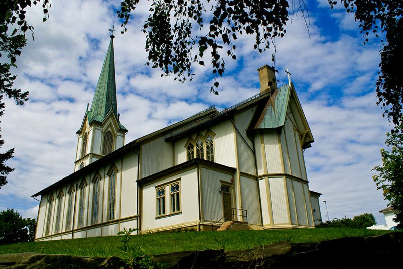 Fil:Lillesand kirke.jpg
