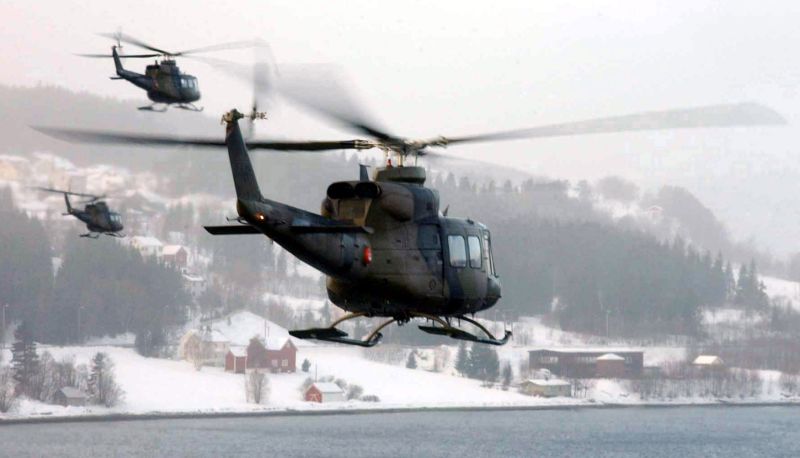 Fil:Norwegian military Bell 412SP helicopters.jpg
