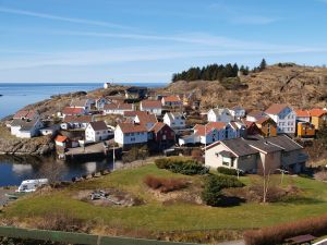 Sogndalstrand - ude i gado.jpeg