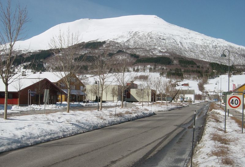 Fil:Batnfjordsora-Gjemnes-Norway.jpg