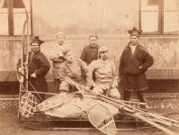 Deltakerne i Nansens grønlandsekspedisjon 1888: Ole Nilsen Ravna, Otto Sverdrup, Nansen, Kristian Kristiansen, Oluf Christian Dietrichson og Samuel Balto. Foto: Siems & Co/Nasjonalbiblioteket