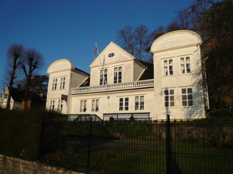 Fil:Elsesro.jpg