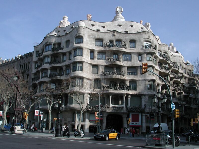 Fil:Barcelona casa mila gaudì.jpg