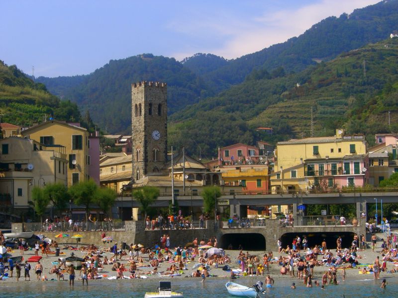 Fil:Monterosso CinqueTerre.JPG