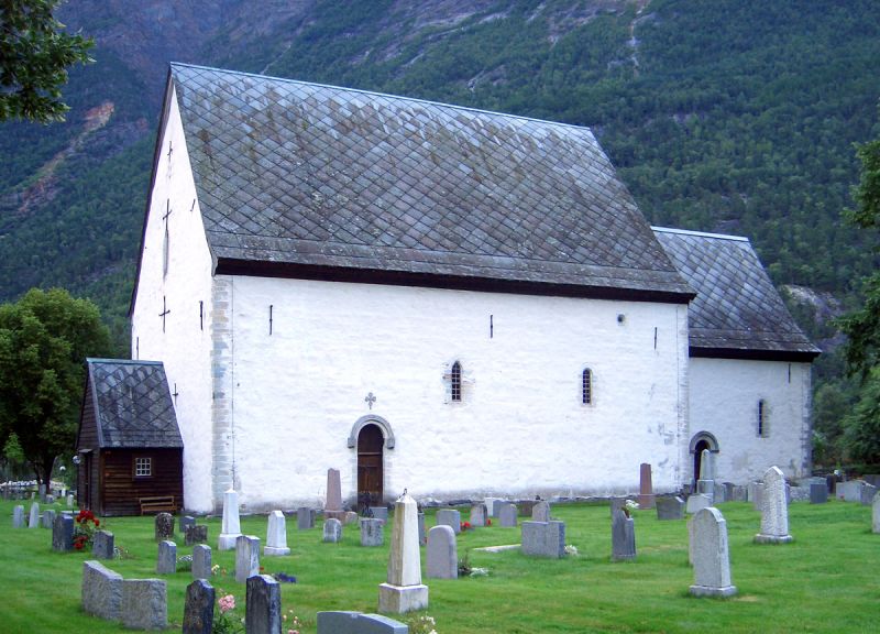 Fil:Kinsarvik Church.jpg