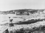 Klippfisk tørkes på berg i Kristiansund, Nordlandet, august 1922 Foto: Anders Beer Wilse / Galleri Nor