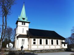 Onsøy kirke Foto: C. Hill, 2011