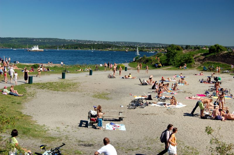 Fil:Huk beach Oslo.jpg